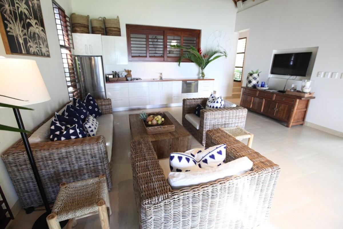 Villa 25 ポートビラ エクステリア 写真